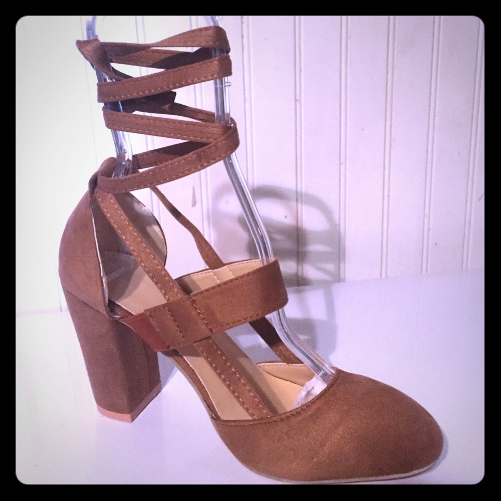 Comfortable tie suede heels.